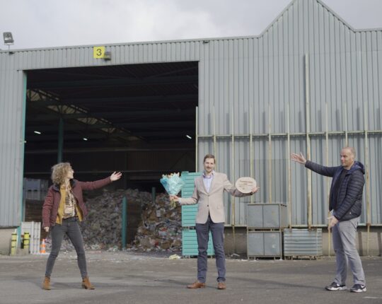 Zonnedak-award naar Van Gerrevink Recycling