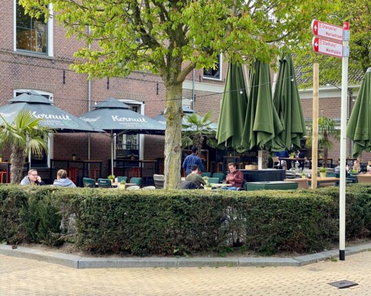 Het kan weer: een drankje op het terras
