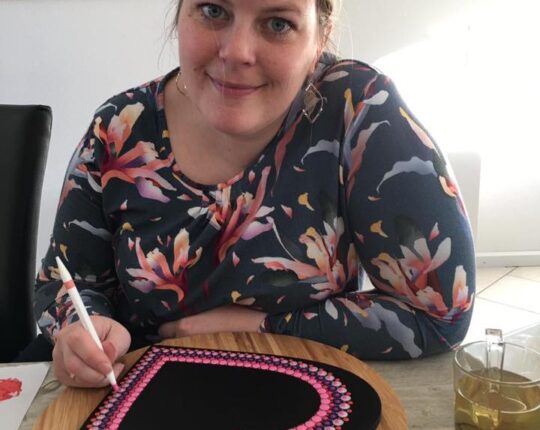 In Beeld: Joyce Funcke, Mandala-dot-artist