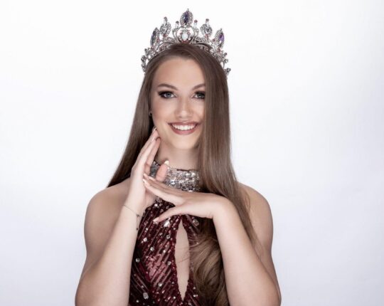 In Beeld: Anne Brouwer, Miss Teen of the Netherlands 2021