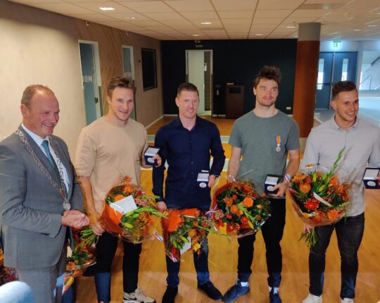 Uitreiking van Apeldoornse Erepenning aan gouden Olympiërs