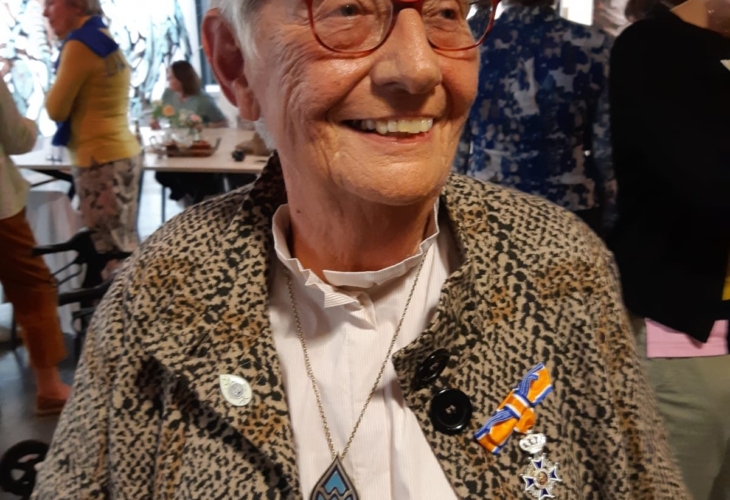 Ina met haar lintje