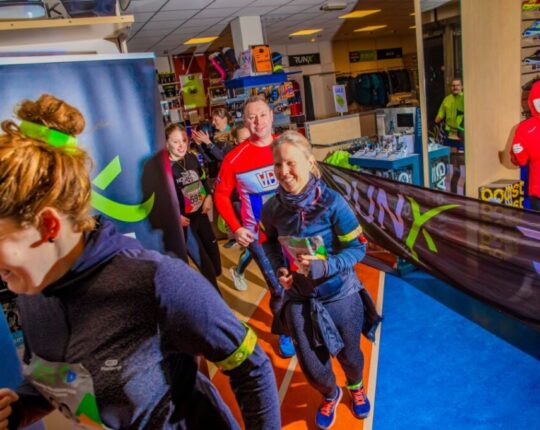 Feestelijke Night Run door de binnenstad