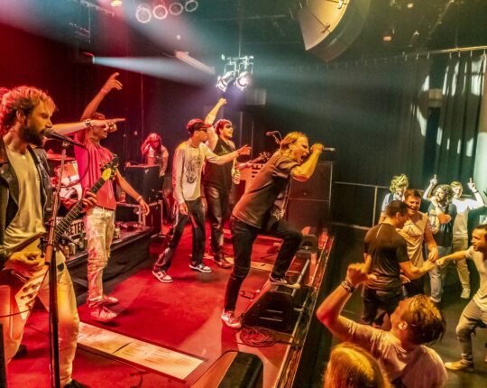 Hang Youth: Punk zoals Punk moet zijn