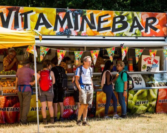 Het belang van goede voeding en drinken tijdens de Apeldoornse Vierdaagse