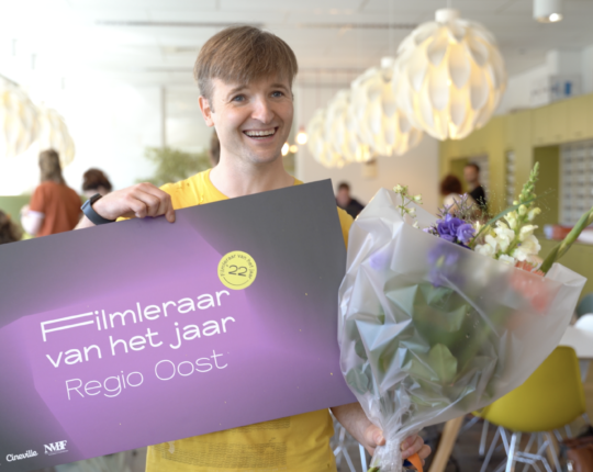 Lukas Evers winnaar Filmleraar van het Jaar 2022 in regio Oost