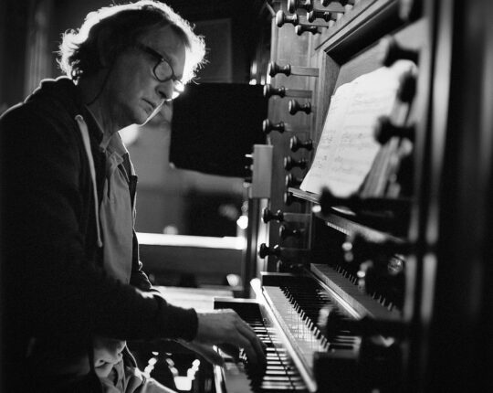 Stadsorganist Toon Hagen speelt gratis bachconcert