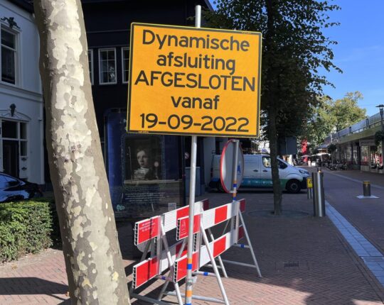 Opmerkelijk Apeldoorn: Is de weg afgesloten? Of de afsluiting?