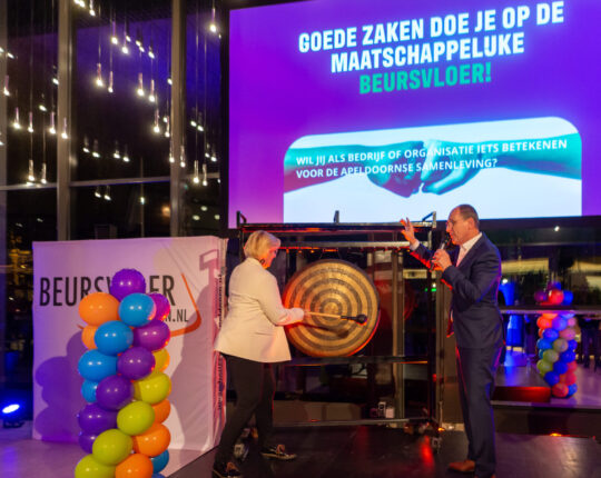 Record opkomst tijdens 16e Maatschappelijke Beursvloer Apeldoorn