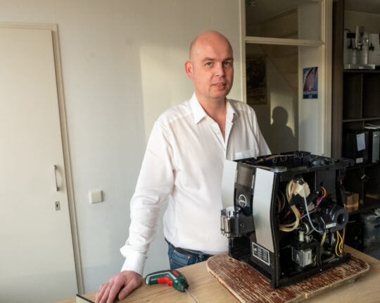 In beeld: Bob Nijhof van Bosico koffiemachine verkoop & reparatie