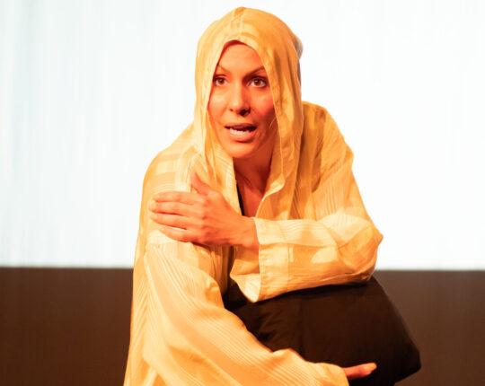 Middagje uit in Orpheus: een overweldigende voorstelling, Fatima
