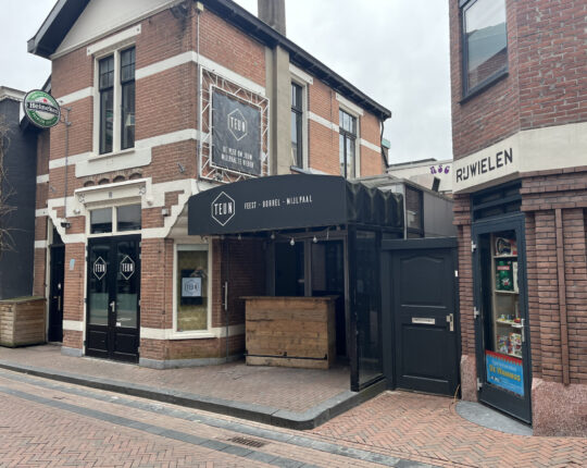 Queer borrel voor LHBTIQ+ers in Feestlocatie Teun