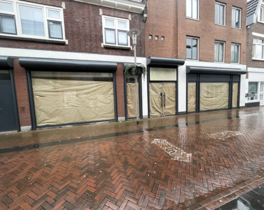 Goedkoop boodschappen doen in nieuwe supermarkt