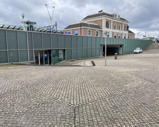 Vrede in Graffiti: Maak je eigen piece voor de vrede op het stationsplein
