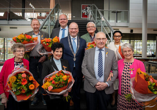 Blijk van waardering: Apeldoorners ontvangen koninklijke onderscheiding