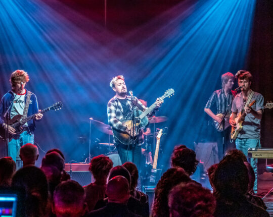 Tim Knol met gehaktballen, een Dodge Ram Van en Raketjes