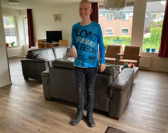 Een enthousiast zwemmaatje voor Dion gezocht