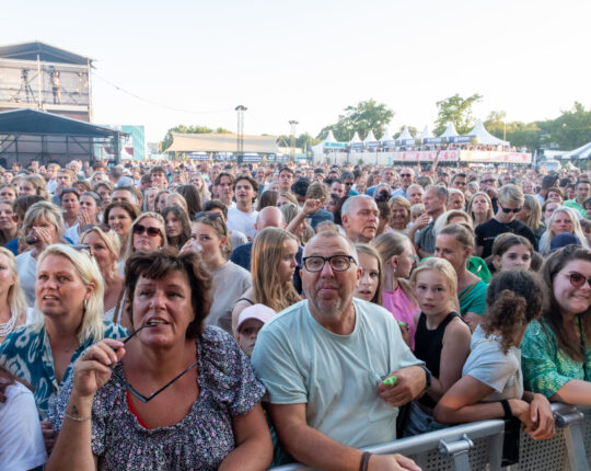 Drakenbootfestival bedreigd door bouwplannen Zwitsalterrein