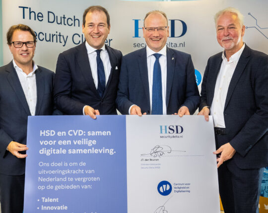 Den Haag en Apeldoorn bundelen krachten