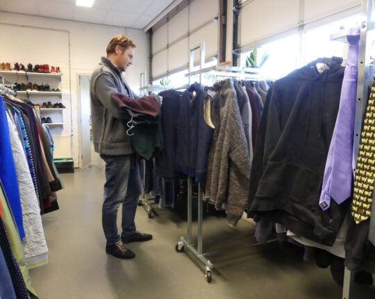 Verwarm een hart: doneer je oude winterjas
