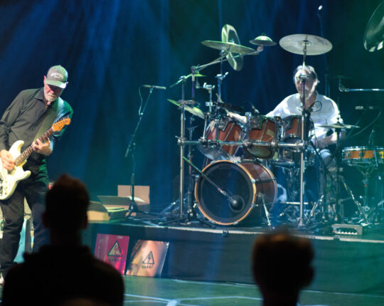 SJAKO! drie keien van muzikanten en een verrassend support act door Vinnie’s Vice