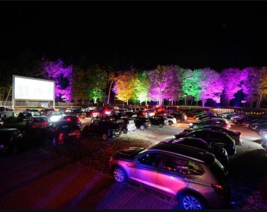 Drive-In-Cinema in Apeldoorn: Films kijken vanuit de auto voor het goede doel