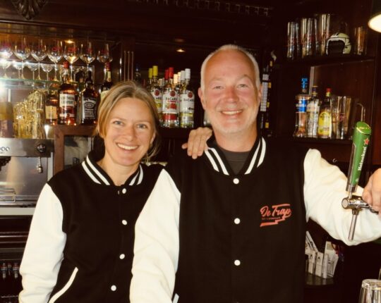 Nieuw sportcafé De Trap opent in Apeldoorn: “Een sportcafé met de warmte van een gezellig café”