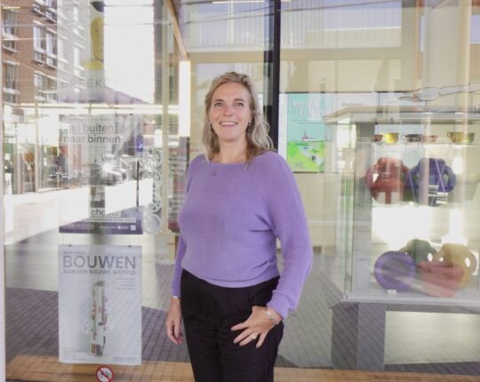 Imca werkte als gastvrouw in seksclub en legde dit vast op camera: ‘Het gaat niet alleen om seks’