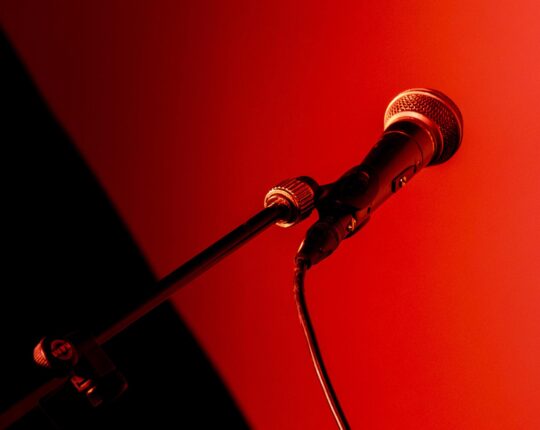 Let’s Meet: een avond met verhalen, theater en muziek