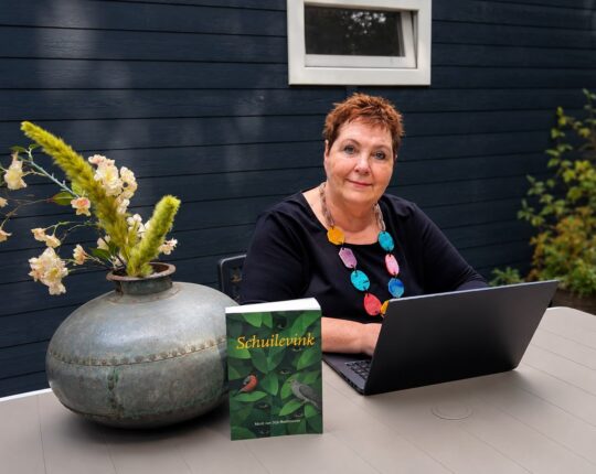 Apeldoornse schrijver Marit van Dijk te gast bij literair café LITEROM