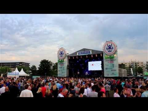 WK Beachvolleybal Apeldoorn geopend tijdens Drakenbootfestival