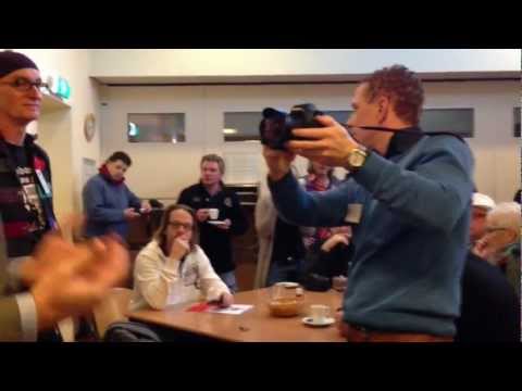 Olaf Prinsen opent Help-Portret 2012