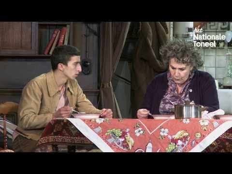 Anne Wil Blankers zet een zorgzame en liefdevolle Madame Rosa neer!